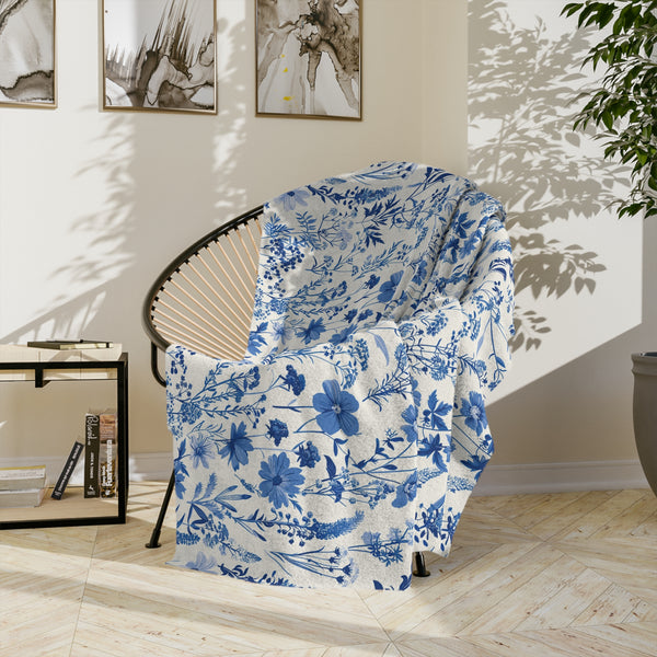 Blue Floral Toile Velveteen Blanket, Cozy Microfiber Throw for Home Decor, Gift for Her, Bedroom Decor, Perfect for Weddings and Holidays
