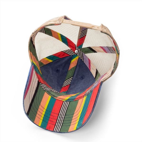 Cool Moms Don’t Trust The Government - Women's Washed Mesh-Back Cap