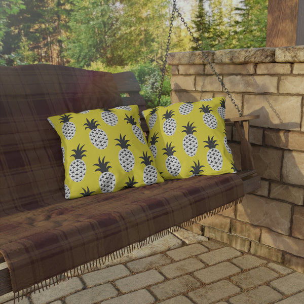 Pineapple Outdoor Pillow